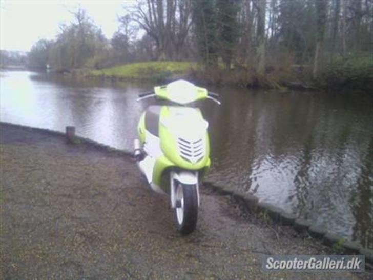 Aprilia Sonic - Solgt :) billede 4