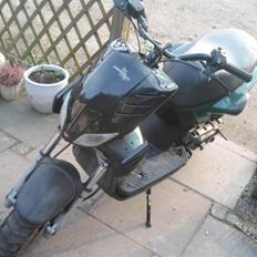 Yamaha Slider TNT Aka Ulla-mus