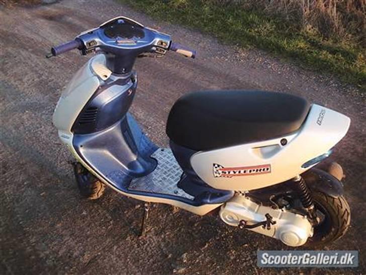 Aprilia Sonic billede 2