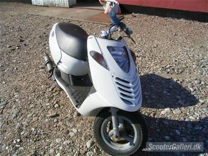 Aprilia Sonic billede 2