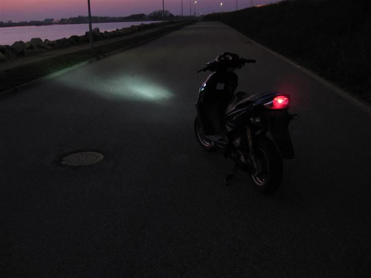 Suzuki Katana Ac - Xenon - lav lys - det er svært og vise hvor godt det endeligt lys, det skal opleves. billede 10