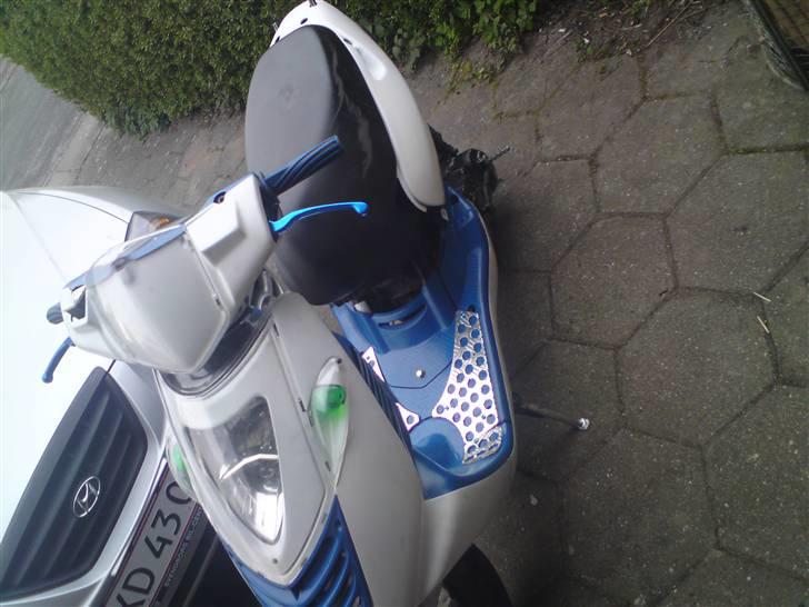 Aprilia Sonic SOLGT :'( billede 3