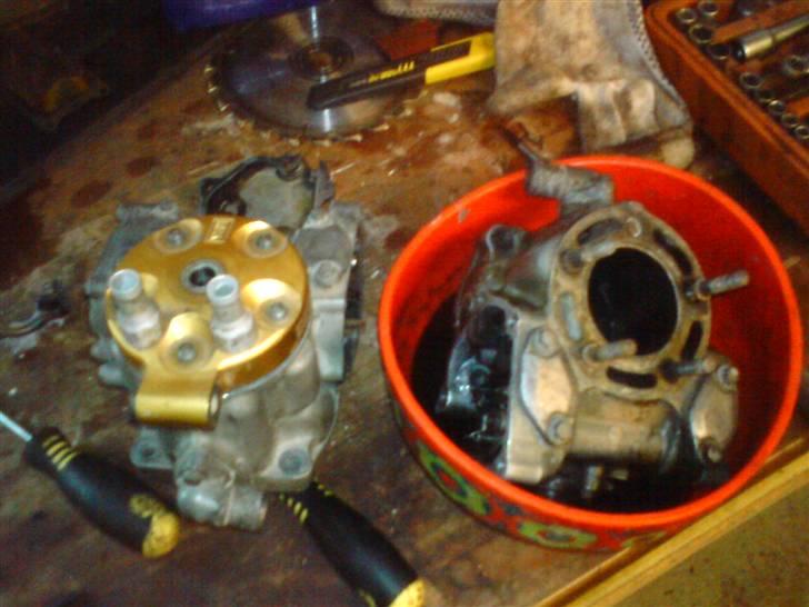 Honda CR 125R (Solgt) billede 7