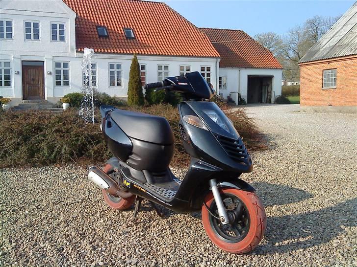 Aprilia sonic (Byttet) - Lige forand springvandet:) billede 1