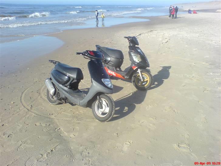 Yamaha jog givet til røde kors;) billede 7