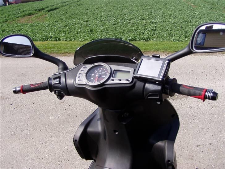 Gilera Runner AC DD - GPS´en er monteret ;) billede 20