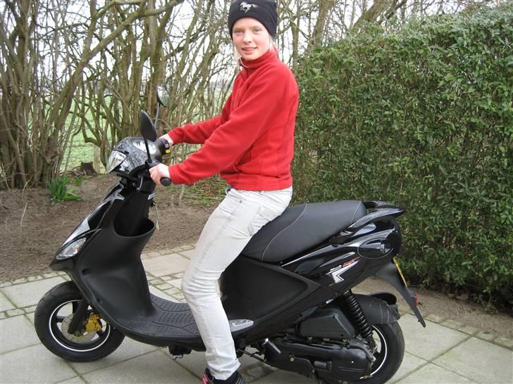 PGO Black Magic billede 3