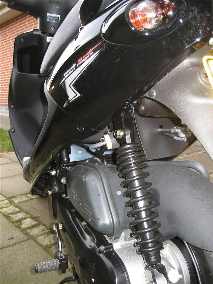 PGO Black Magic billede 7