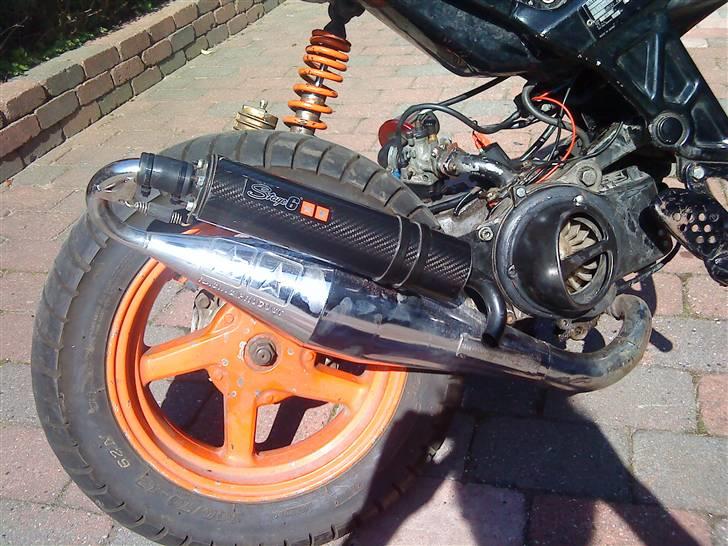 Suzuki street      SOLGT billede 5