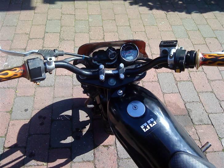 Suzuki street      SOLGT billede 6