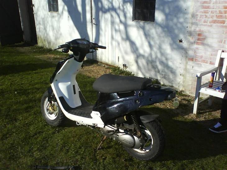 {{currentPhoto.altText}} billede {{currentPhoto.number}}