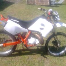 Suzuki RMX til salg 7500 kr 