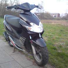 Yamaha jog r // Black edition //