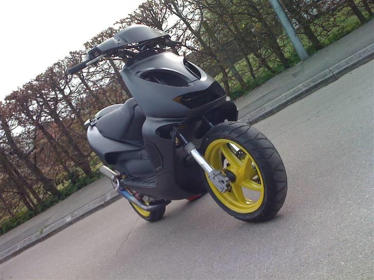 Aprilia Sr 50 DMU 11 hk BYTTET billede 3