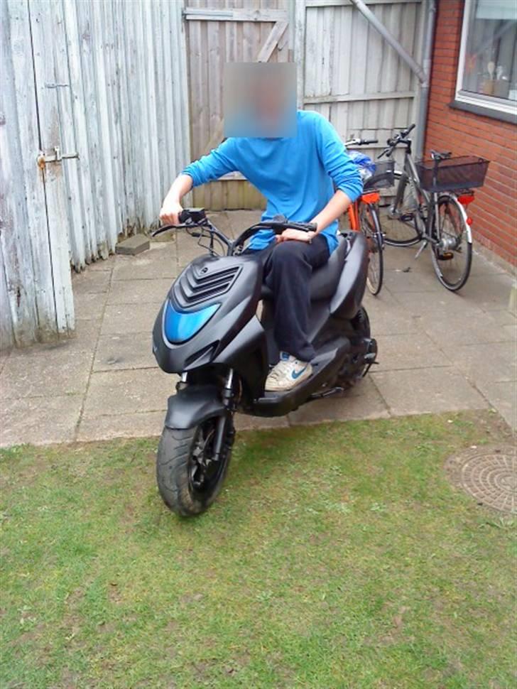 Piaggio Rastafari Zip [BYTTET] - Mig på mig&mikkel´s gamle GhostRider, haha:p billede 15