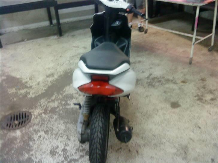 Yamaha Jog r .. den er væk :( billede 5