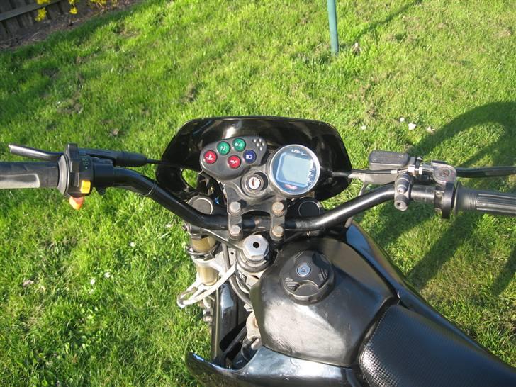 Suzuki RMX Luna Den sorte sniger - Jeg ved godt malingen skaller men hun skal snart males :D:D billede 8