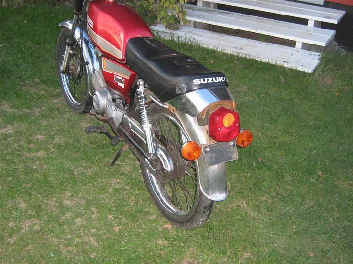 Suzuki DM50 Samurai ( SOLGT ) - bagfra og flot billede 1