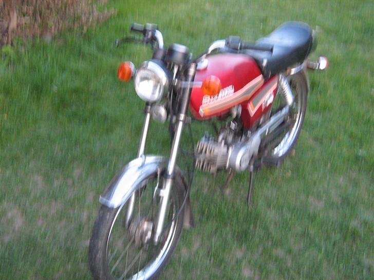 Suzuki DM50 Samurai ( SOLGT ) - foran og flot billede 2