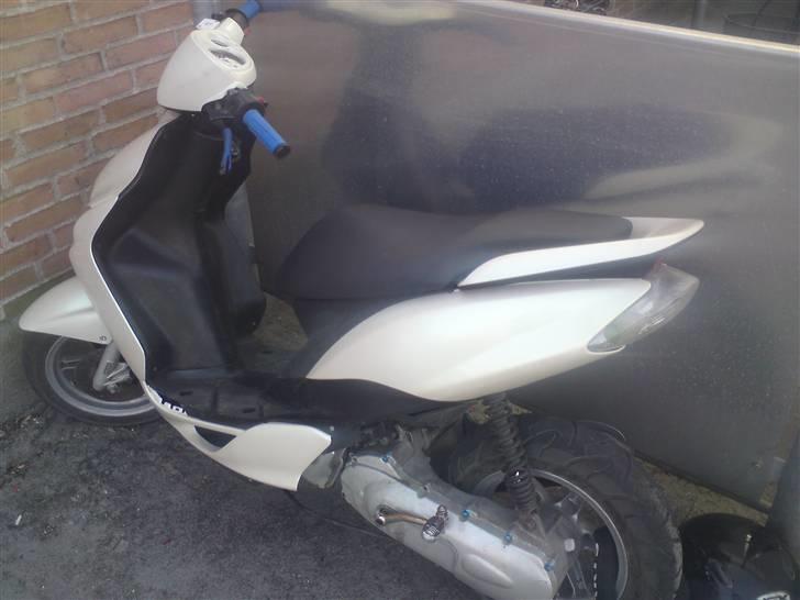Yamaha Jog R Solgt ! :D - Nye Skjolde ;p  billede 12