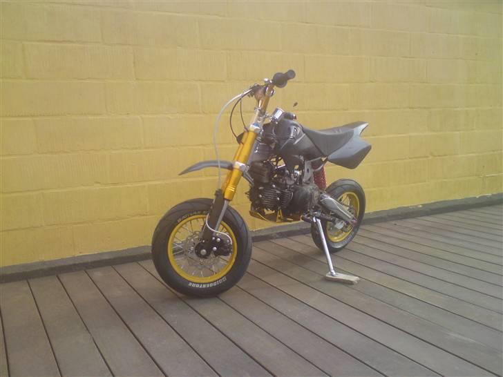 MiniBike SOLGT TIL POLLE FOR SATAN billede 4