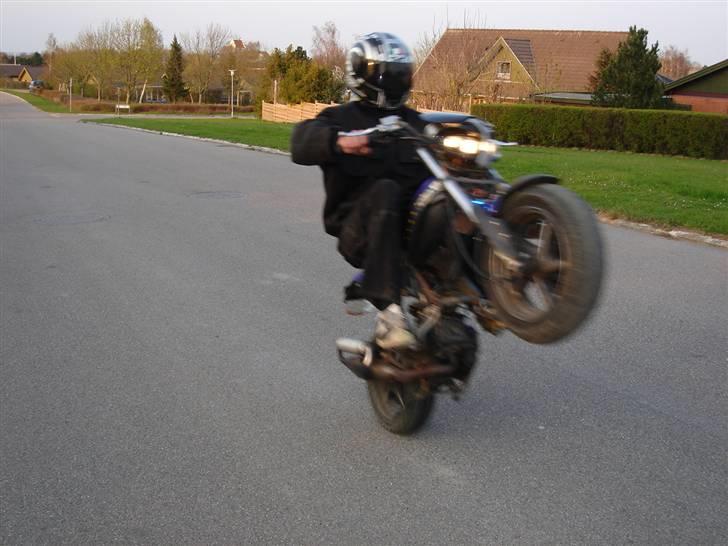 Suzuki street magic (Byttet) - lidt baghjul billede 16