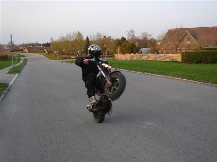 Suzuki street magic (Byttet) - lidt baghjul billede 17