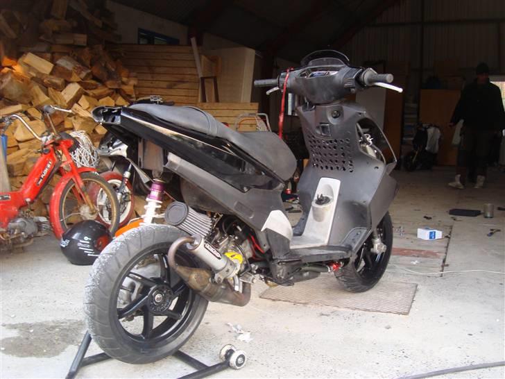 Piaggio Nrg power LC SD Solgt i dele.. billede 1