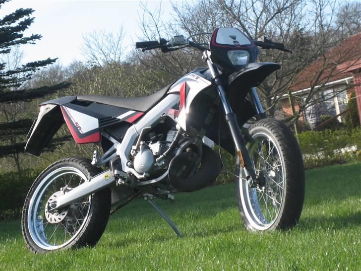 Gilera SMT 50 LC DD (SOLGT) billede 1