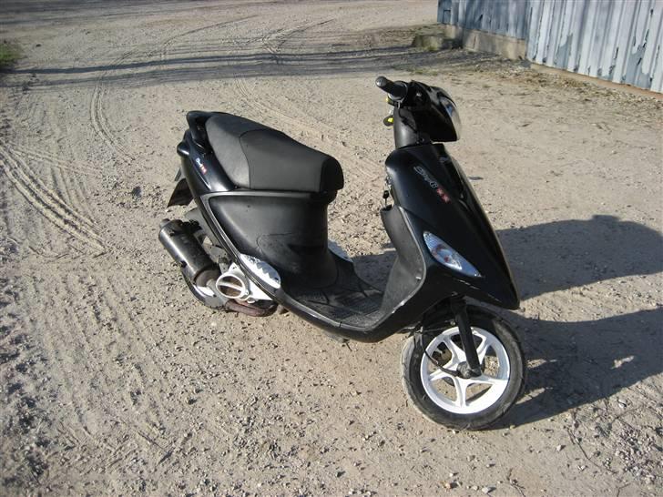 PGO black magic tilsalg billede 2