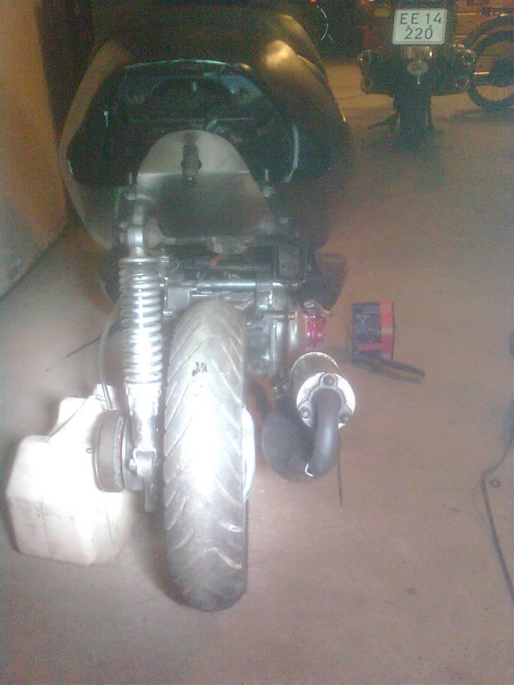 Aprilia Sonic LC SOLGT ;´( - Så langt er projektet nu :D billede 13