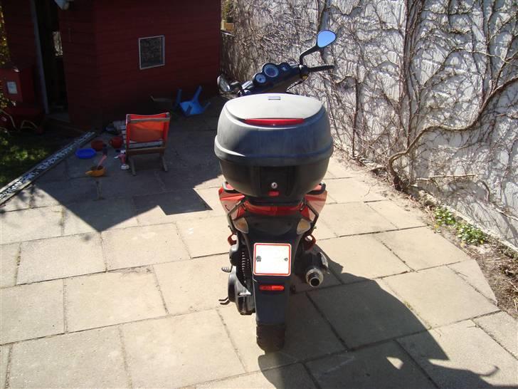 Peugeot speedfight 2 *solgt* billede 4