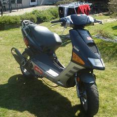 Aprilia sr replica