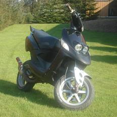 Yamaha bws spy <solgt>