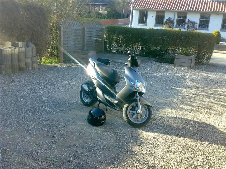 Yamaha Jog R (Solgt )  - lightning jog billede 1