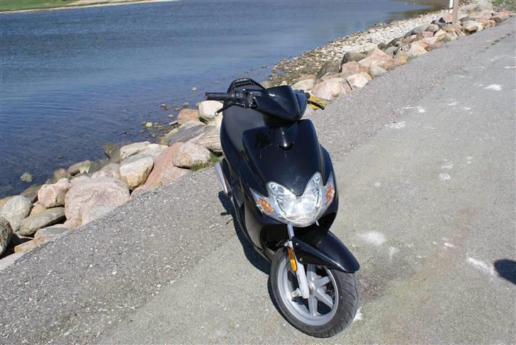 Yamaha Jog R SOLGT!!!!!!! - ny:D den kører sku skønt, ingen problemer:D billede 1