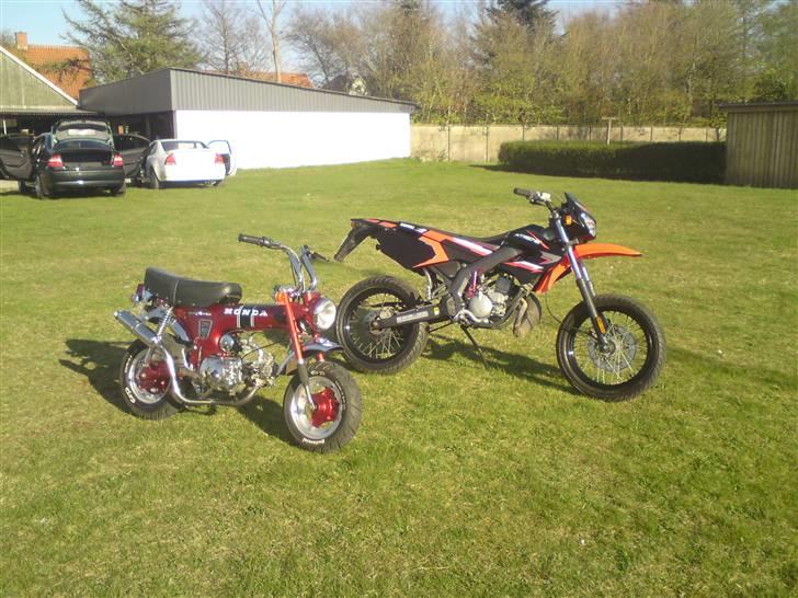 Honda Dax SOLGT :`( - seej! faste legekammerater hver søndag :D (når vejrt er dejligt) billede 13
