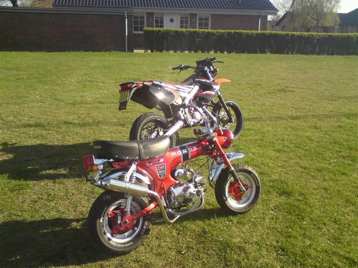 Honda Dax SOLGT :`( - seej! faste legekammerater hver søndag :D (når vejrt er dejligt) billede 14