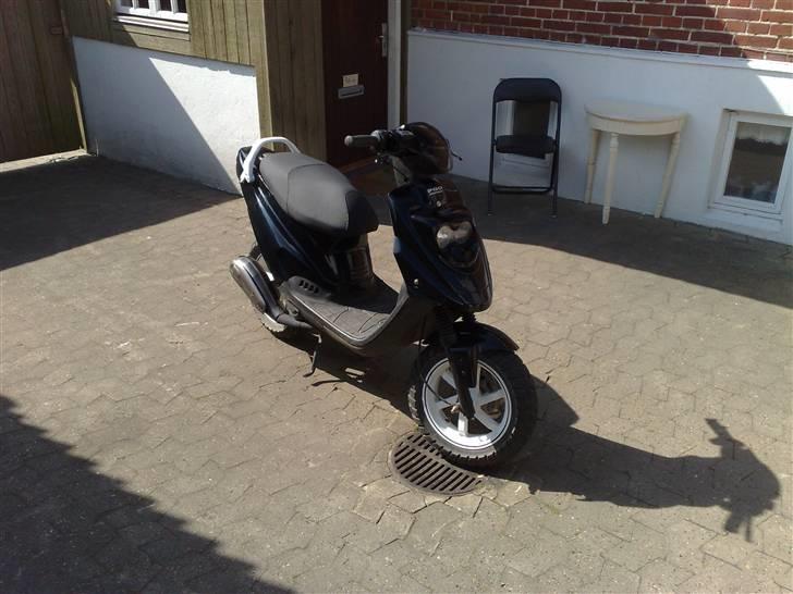 PGO Hot 50 [SOLGT] billede 2