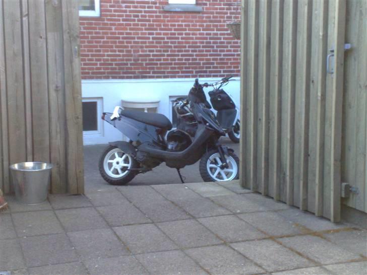 PGO Hot 50 [SOLGT] billede 3