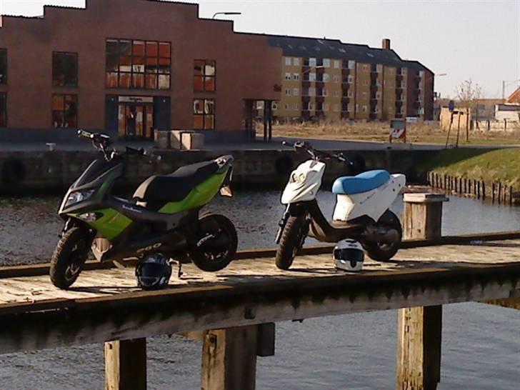 PGO Hot 50 - solgt  - G max`en og hotten (: billede 2