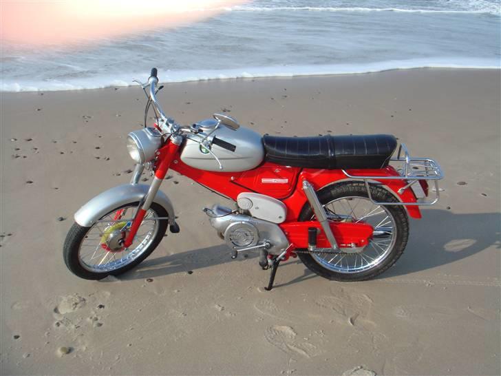 Puch VZ 50 - Fotograferet  på en tur til stranden billede 1
