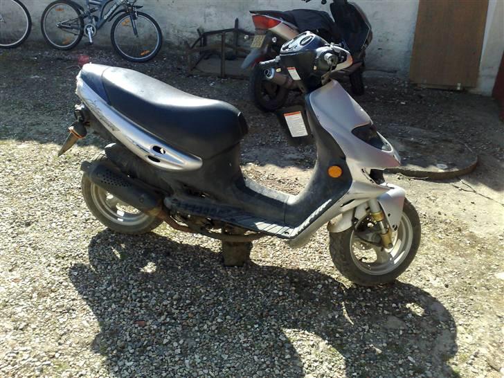 Suzuki Katana LC billede 5