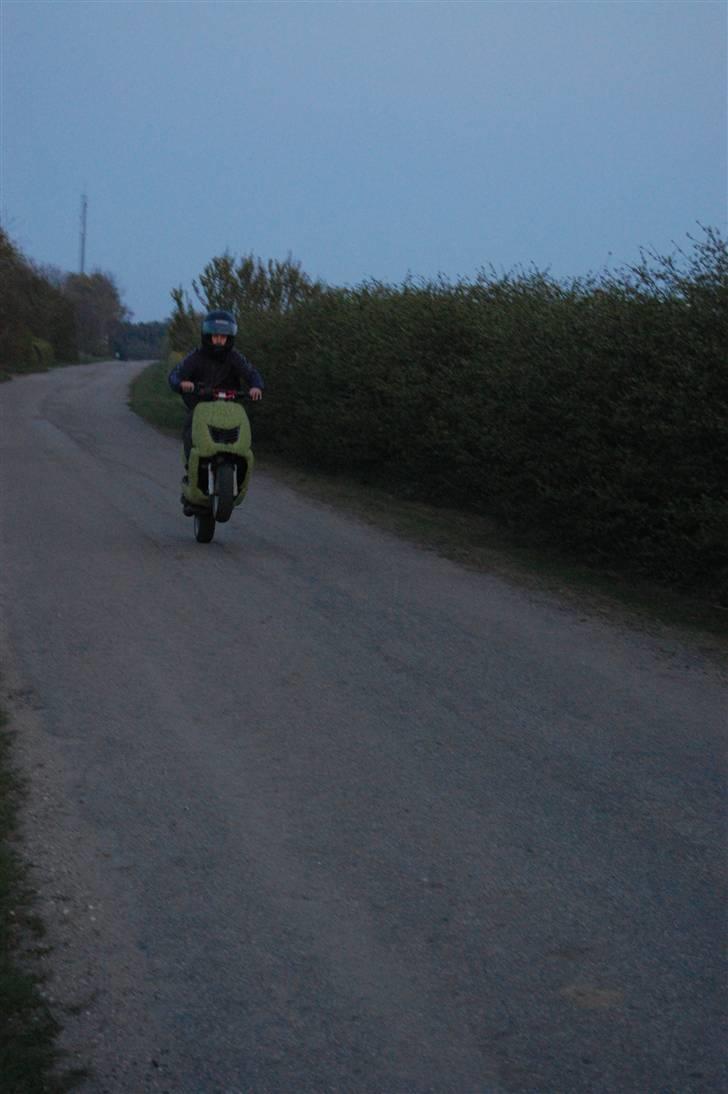 Aprilia  Sonic Evo2 LCDD  Byttet billede 3