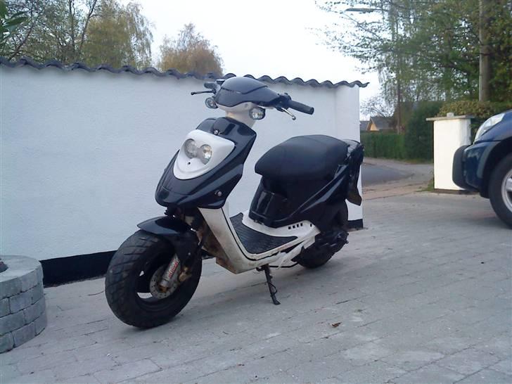 PGO hot 50 BYTTET TIL JOG ! billede 1