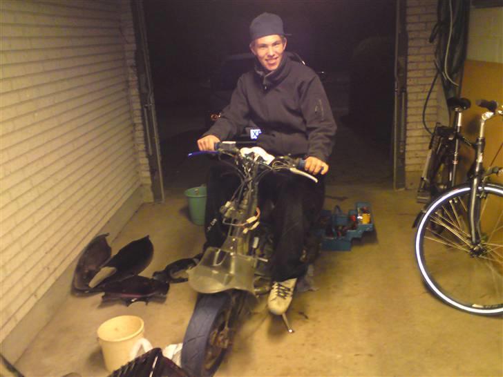 Aprilia Sonic SOLGT :'( - Stivben ik´åårh!? :D haha! billede 8