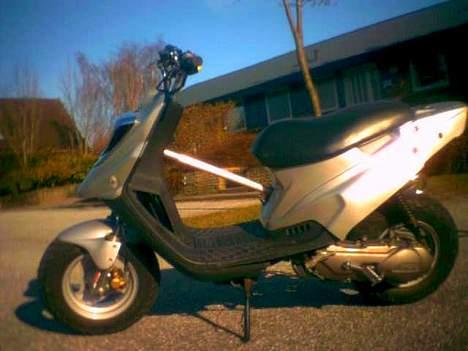 PGO Hot 50 - solgt billede 10