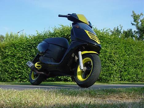 Aprilia Sonic SOLGT - 12/7-05 Nye billeder :-) billede 3