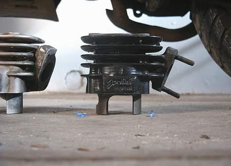 Yamaha jog (SOLGT) - til venstre: ved ik hva det er for en cylle..? til højre: Polini corsa.. billede 7