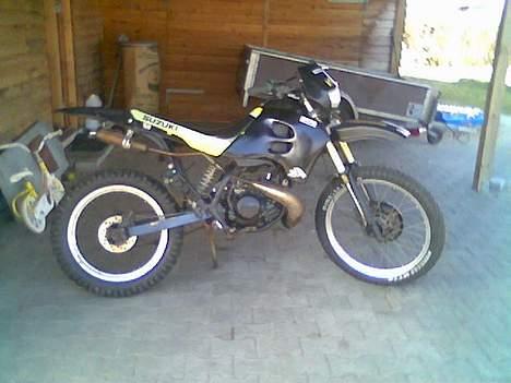 Suzuki RMX -->SOLGT =(  - her er den med mine RMX fælge på billede 2